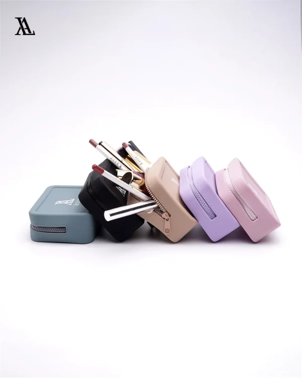 LA RÊVE – Silicone Cosmetic Pouch - Image 7